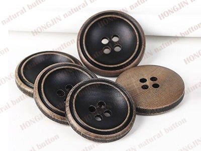 wood button-w17